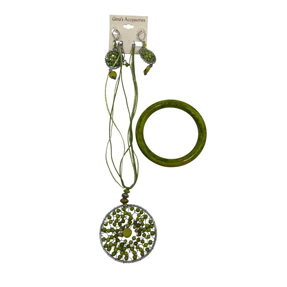 Ginas Accessories Green Beaded Medallion Necklace Earrings Bangle‎ Jewelry Set